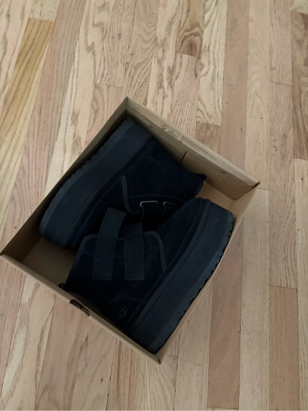 Ugg Black Suede Platform boots - Velcro Closure